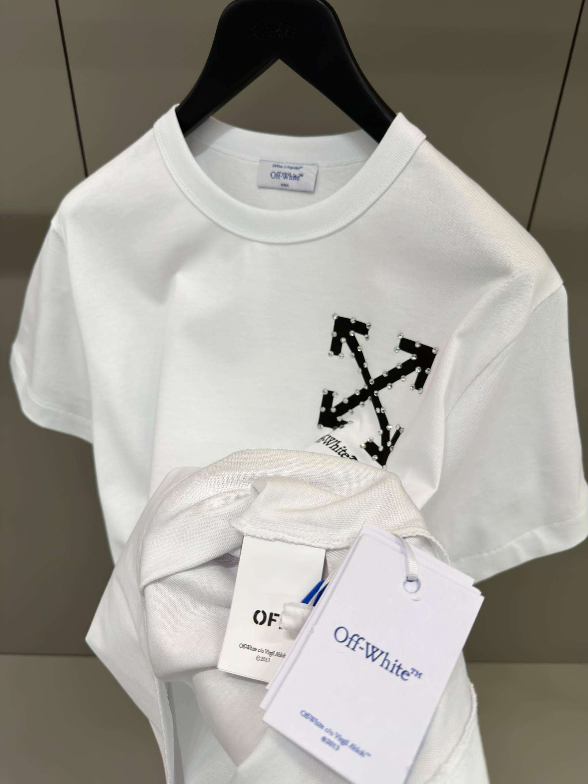 Off White - OFF8282
