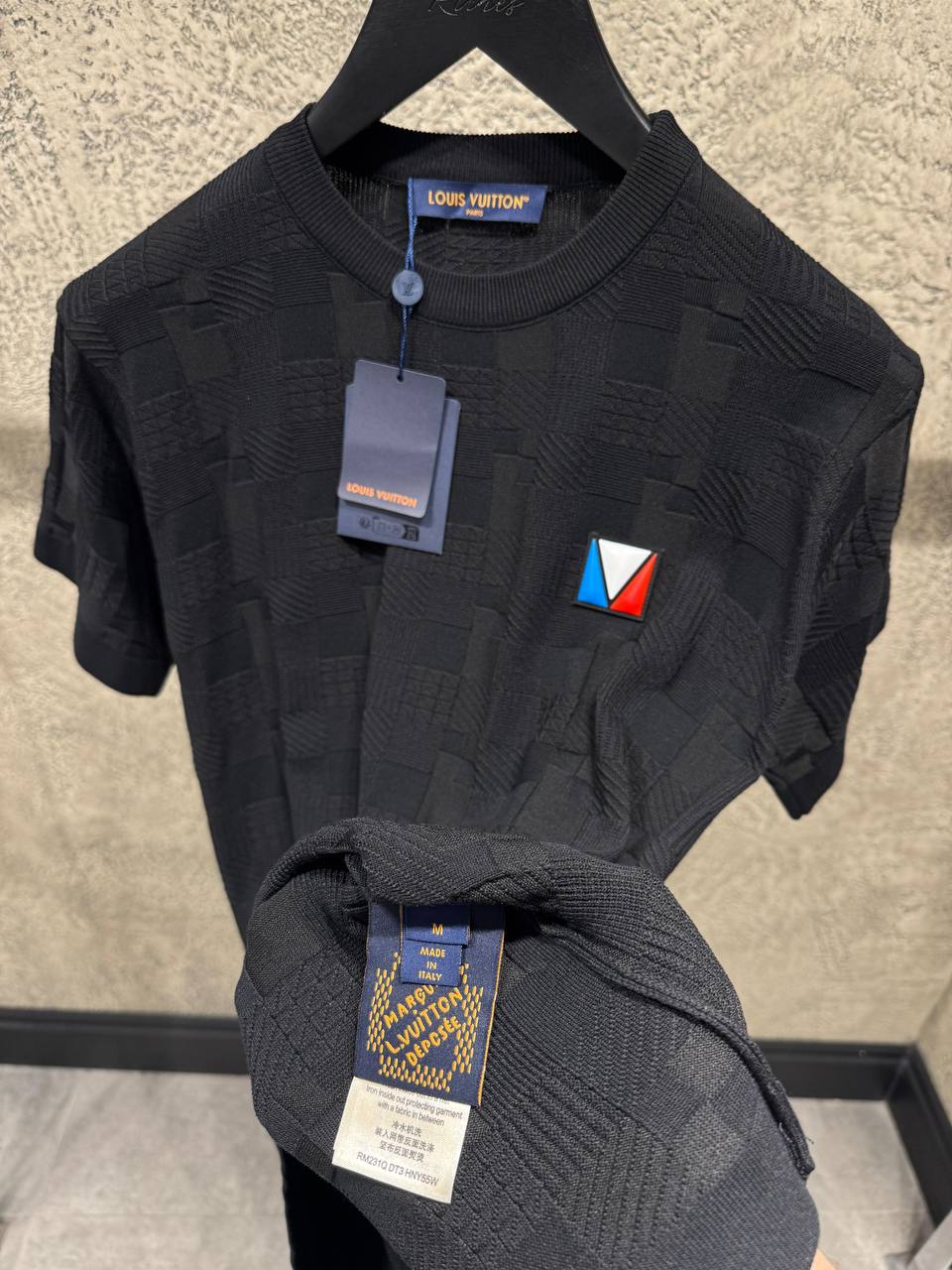 Louis Vuitton - LV343