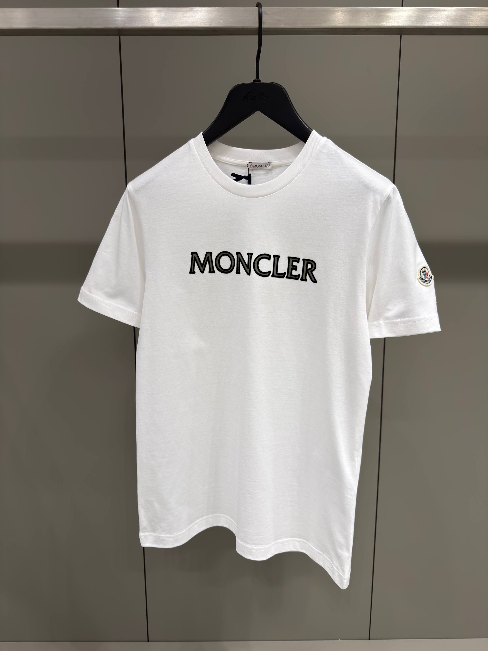 Moncler - MR9240