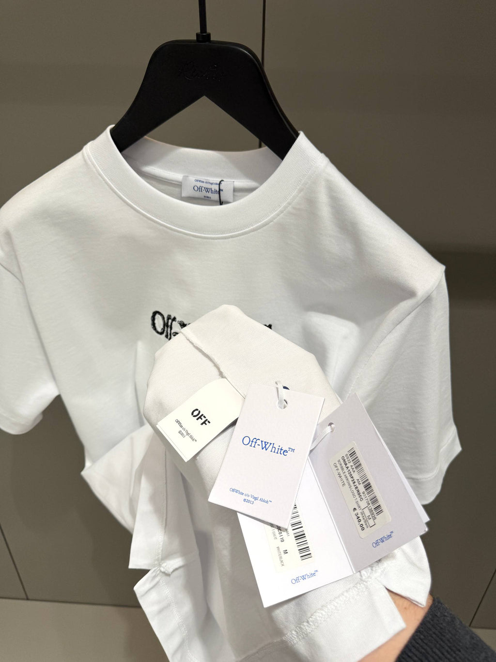 Off White - OFF077