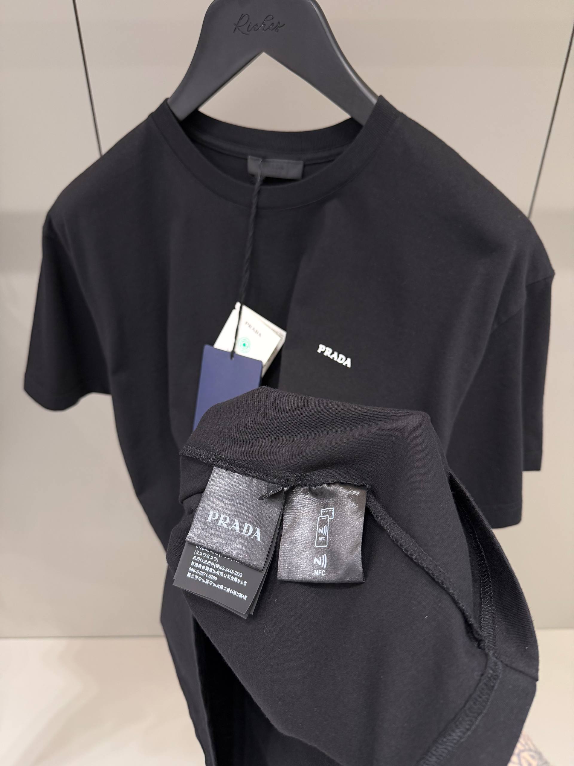 Prada - PD5523
